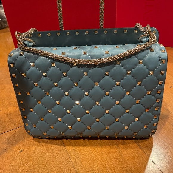 AUTHENTIC VALENTINO GARAVANI
Nappa Medium Rockstud Spike Shoulder Bag - Picture 3 of 10